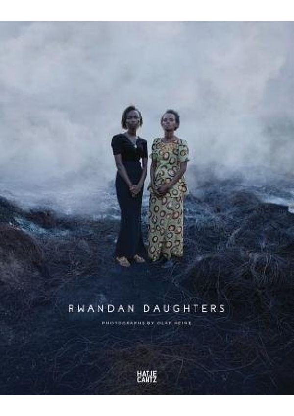 Rwandan Daughters (bilingual edition), Photographs by Olaf Heine