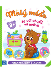 Malý méďa se učí chodit na nočník
